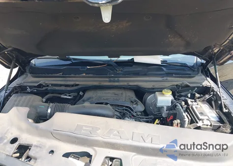 2021 Ram 1500 Big Horn 4X4 6'4 Box z USA, uszkodzony, nr VIN 1C6SRFBT2MN808715